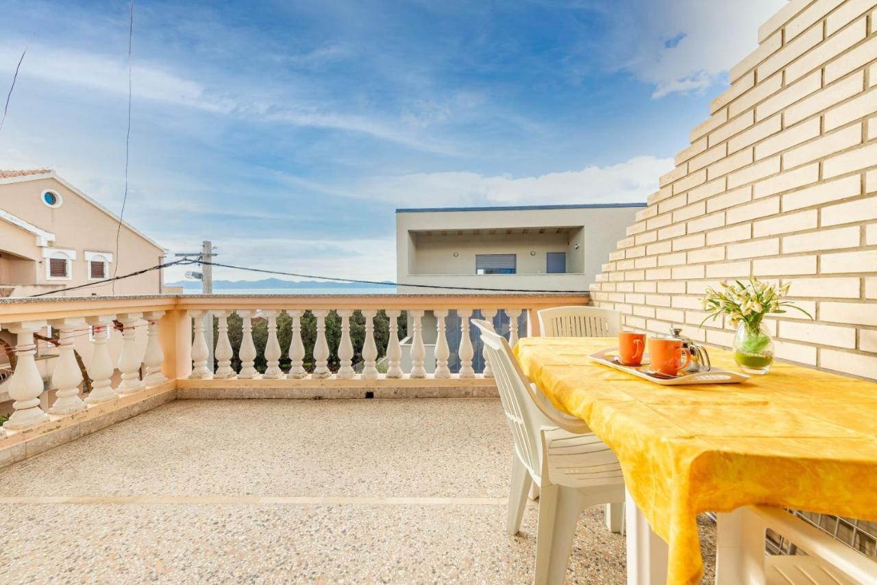 Family Friendly Seaside Apartments Kozino, Zadar - 5749 Petrcane Eksteriør bilde