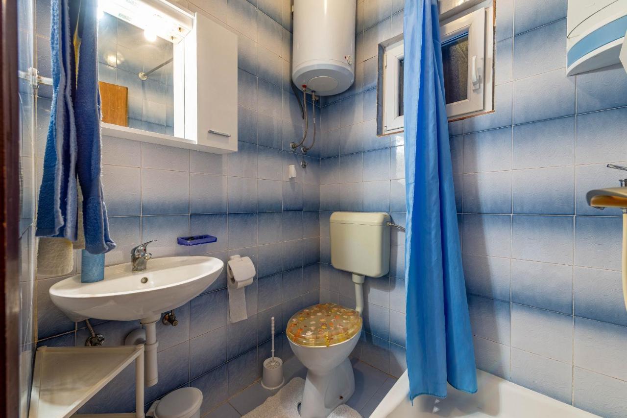 Family Friendly Seaside Apartments Kozino, Zadar - 5749 Petrcane Eksteriør bilde