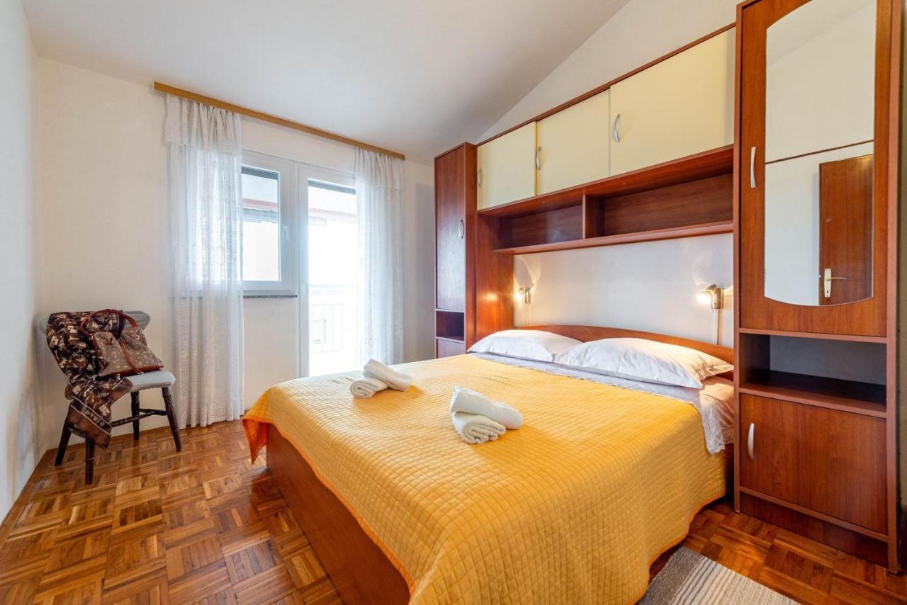 Family Friendly Seaside Apartments Kozino, Zadar - 5749 Petrcane Eksteriør bilde