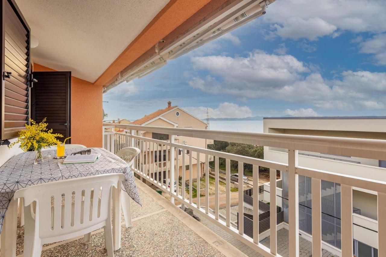 Family Friendly Seaside Apartments Kozino, Zadar - 5749 Petrcane Eksteriør bilde